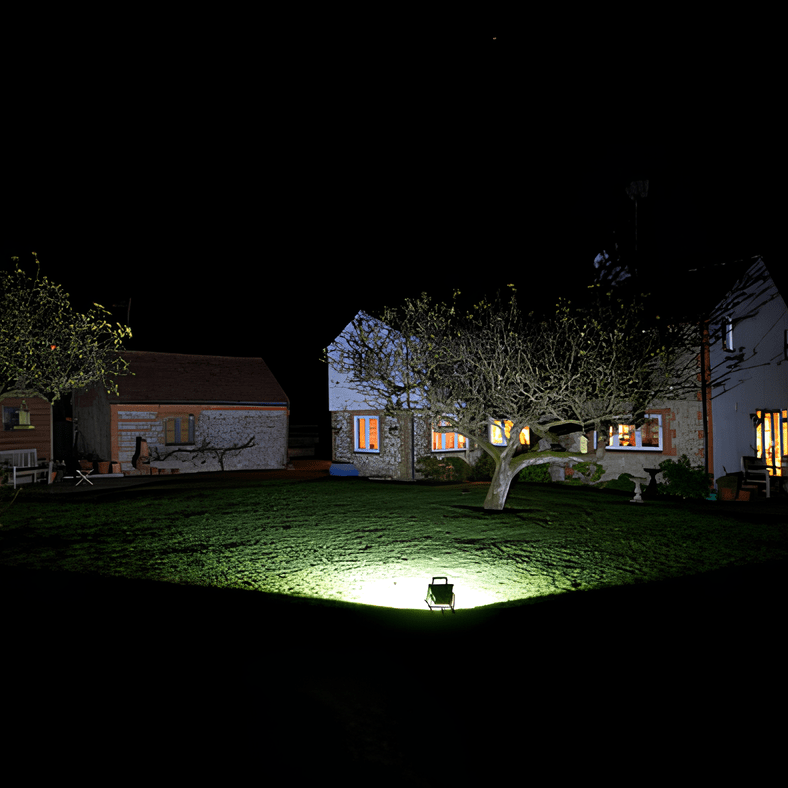 Lumina™ Solar Floodlight