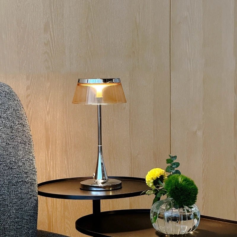 Lustra™ Table Lamp