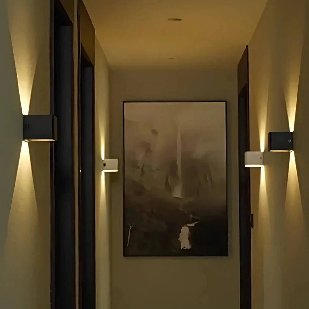 Adjustable Wall Light