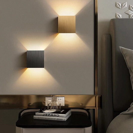 Elegant Wall Light